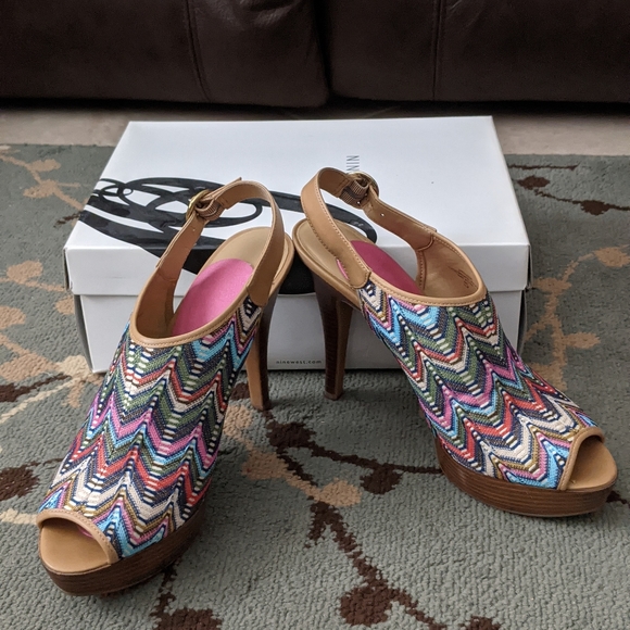 Nine West Platform Sandals - Picture 2 of 2